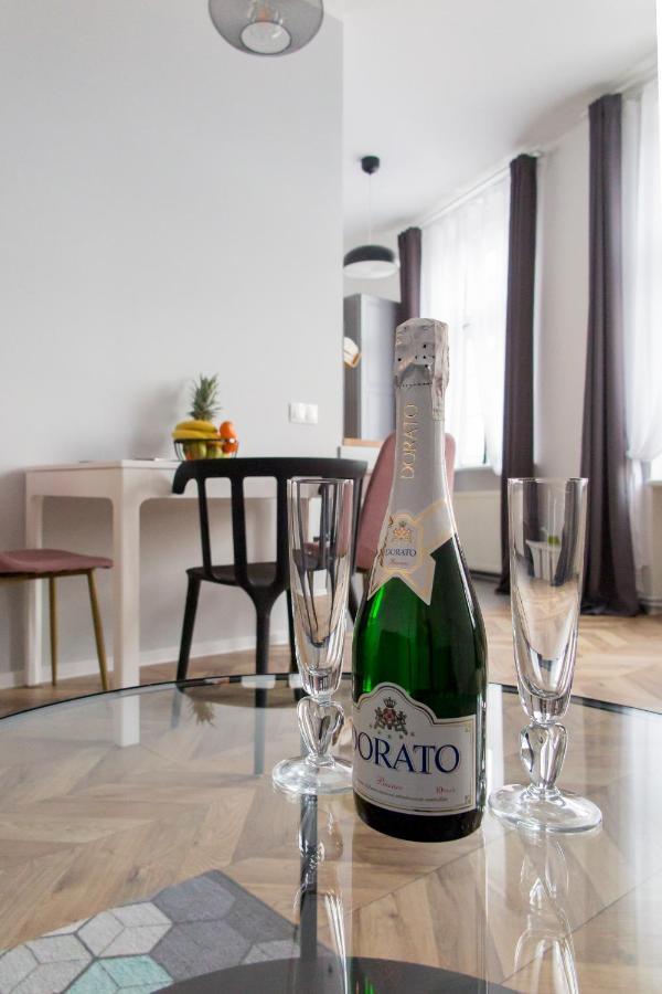 Apartament Magia Miasta Appartamento Jelenia Góra Esterno foto