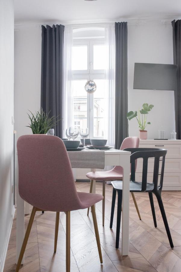 Apartament Magia Miasta Appartamento Jelenia Góra Esterno foto
